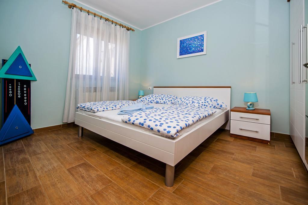 Apartments Karmen Rovinj Exterior photo